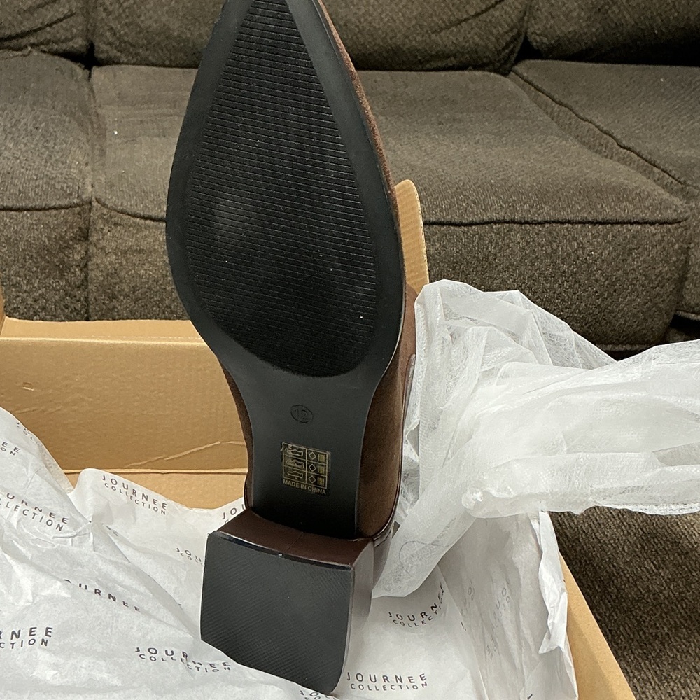 Journee Brown Women's Booties NIB size 12 - Picture 4 of 7